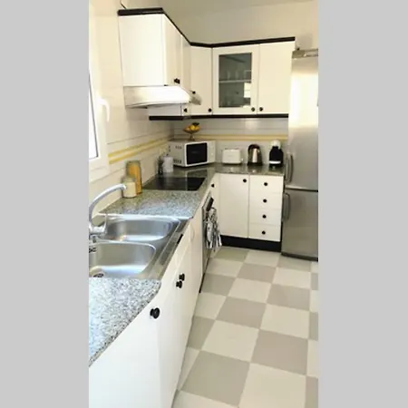 Apartamento En A 100m De La Playa Apartment